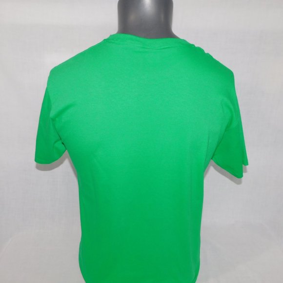 FREE HUGS ( Just kidding don't touch me )  Mens M Green Graphic T Shirt Unworn - Picture 8 of 10